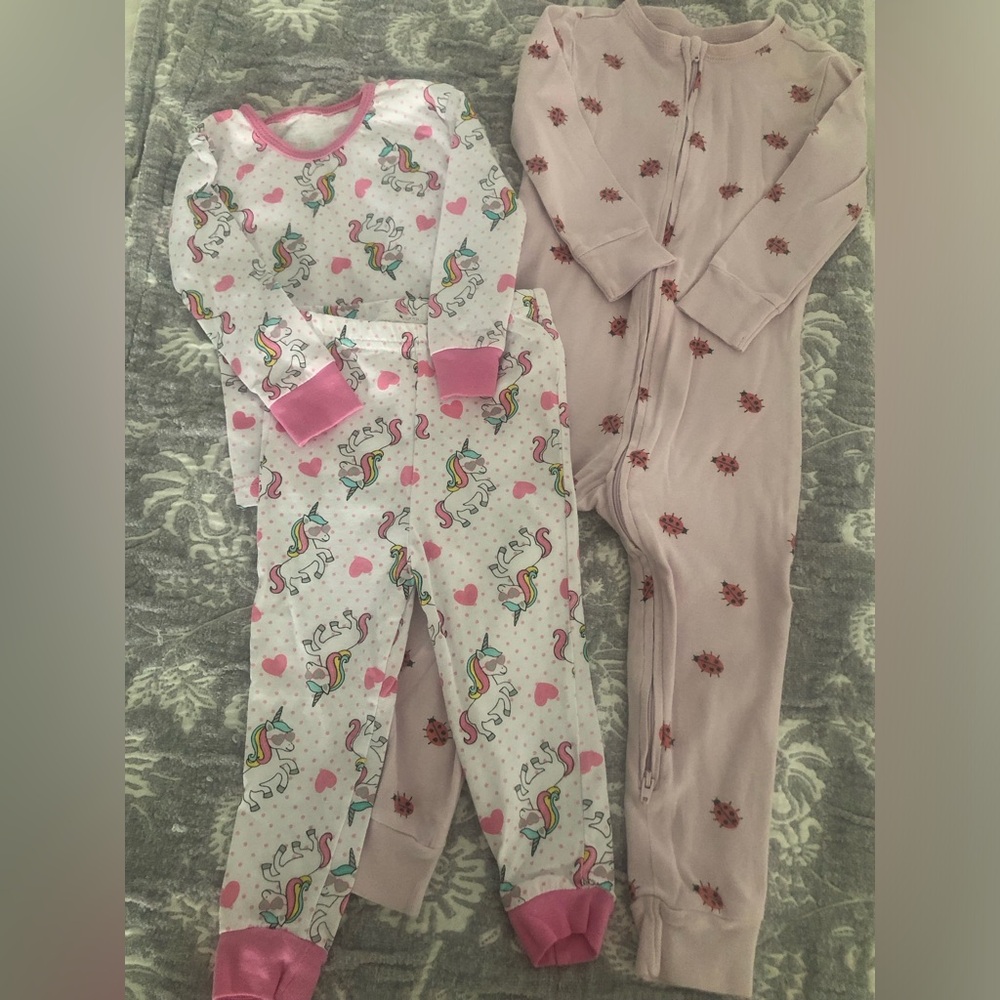 Girls Pajamas Bundle 2T (10) - Picture 3 of 5